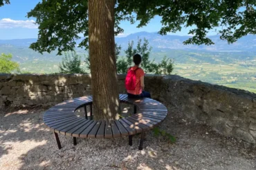 Pićan, a shady corner with a summer view. Photo credit Zdravko R., Jasna J.